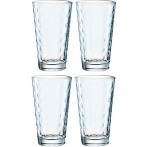 Vier leere Trinkgläser OPTIC 540 ml mit strukturierter Oberfläche, angeordnet in zwei Reihen