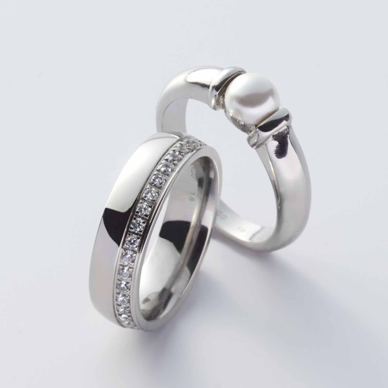 Ring BRILLANTE 17 in Silber mit Zirkonia-Steinen, zwei Ringe übereinander