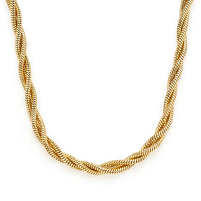 Halskette SUE 45 cm gold, gedrehtes Kettenglied-Design vor weißem Hintergrund