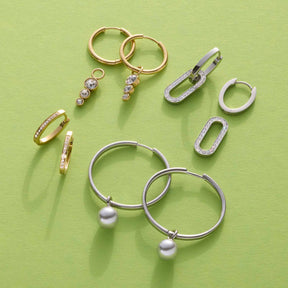 Set/2 Anhänger JUICY Beauty's in Silber auf gelblichem Hintergrund, verschiedene Varianten mit Perlen und Zirkonia