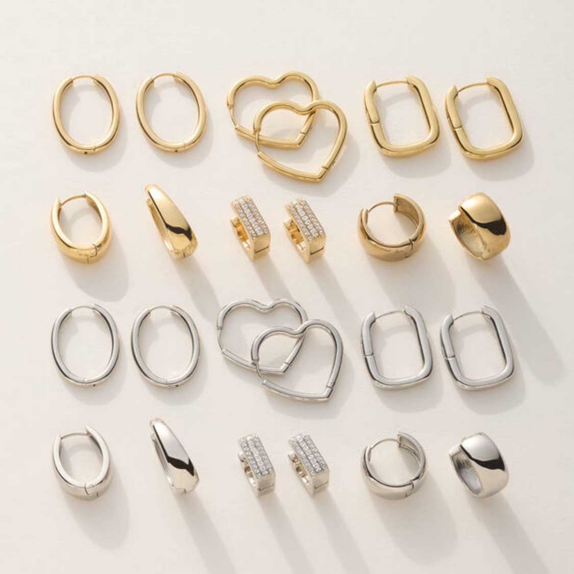 Creolen und Ringe in Gold und Silber, Sortiment