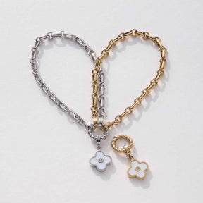 Armband YVETTE gold Clip & Mix mit silbernem und goldenem Kettenarmband, Blütenanhängern