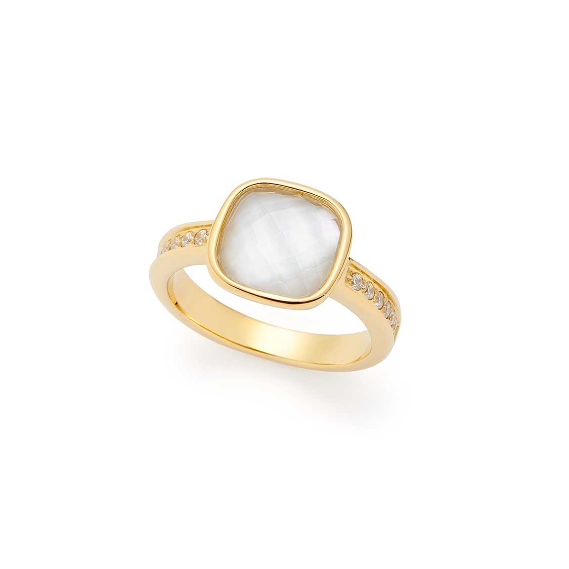Ring VIRGINIA 18 gold mit perlmuttfarbenem Stein, Draufsicht auf weißem Hintergrund
