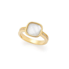 Ring VIRGINIA 20 gold mit weißem Stein auf weißem Hintergrund