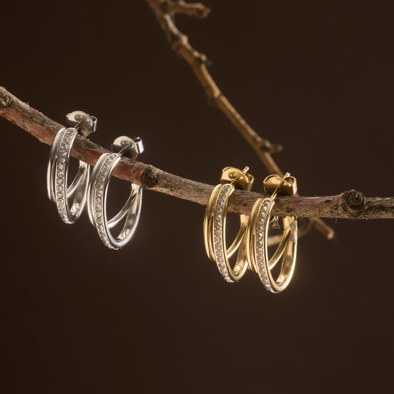 Ohrring ANJA gold und silber auf Ast, vier Creolen mit Zirkonia