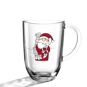 Tasse RIPOSO mit Weihnachtsmann-Motiv, hält Liste, vor weißem Hintergrund