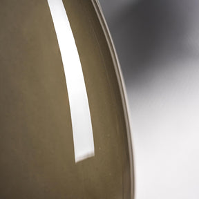 Braune Vase BEAUTY mit weißem Streifen, Detailansicht der Oberflaeche
