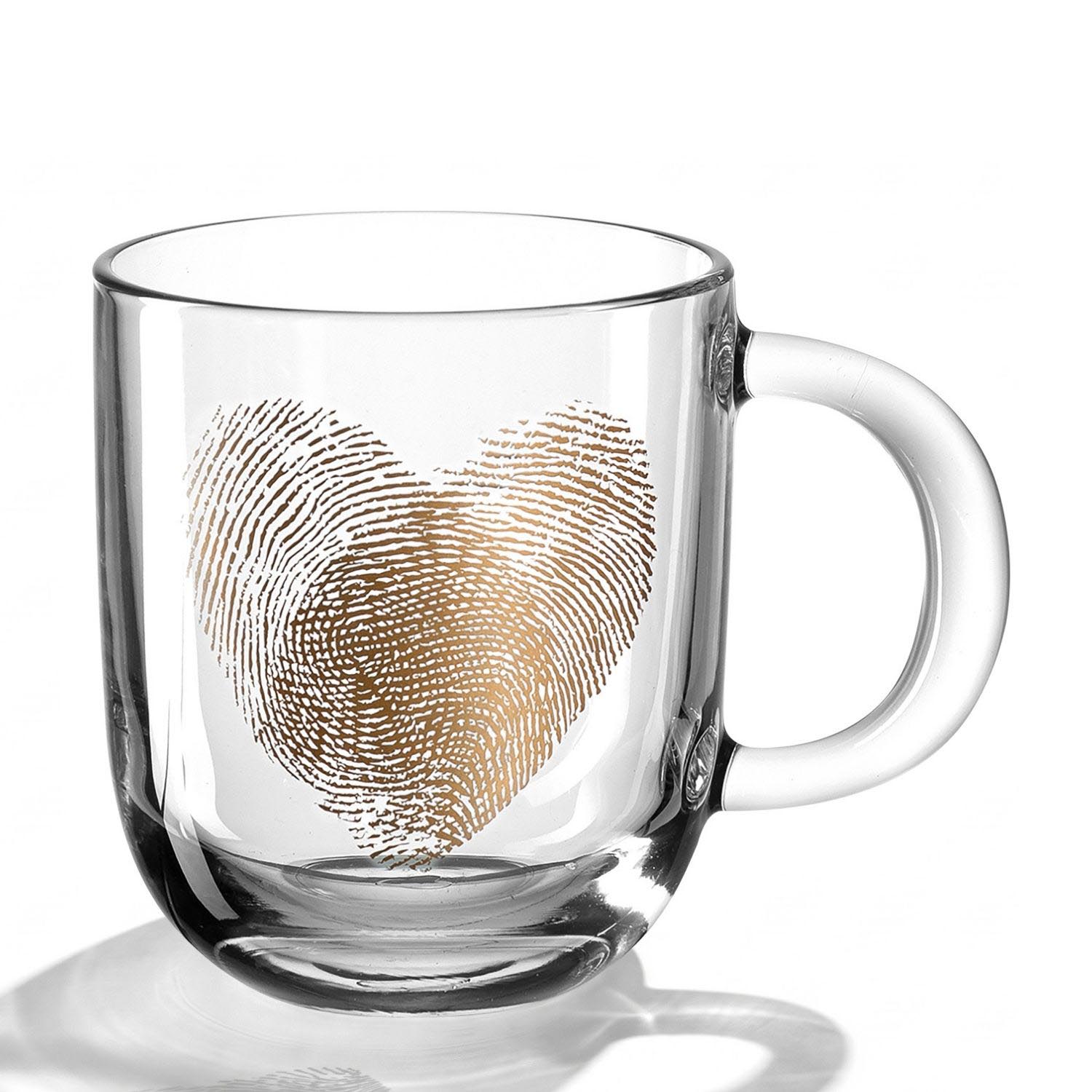 Tasse EMOZIONE mit goldenem Fingerabdruck-Herz-Motiv, Glaskörper, weißer Griff