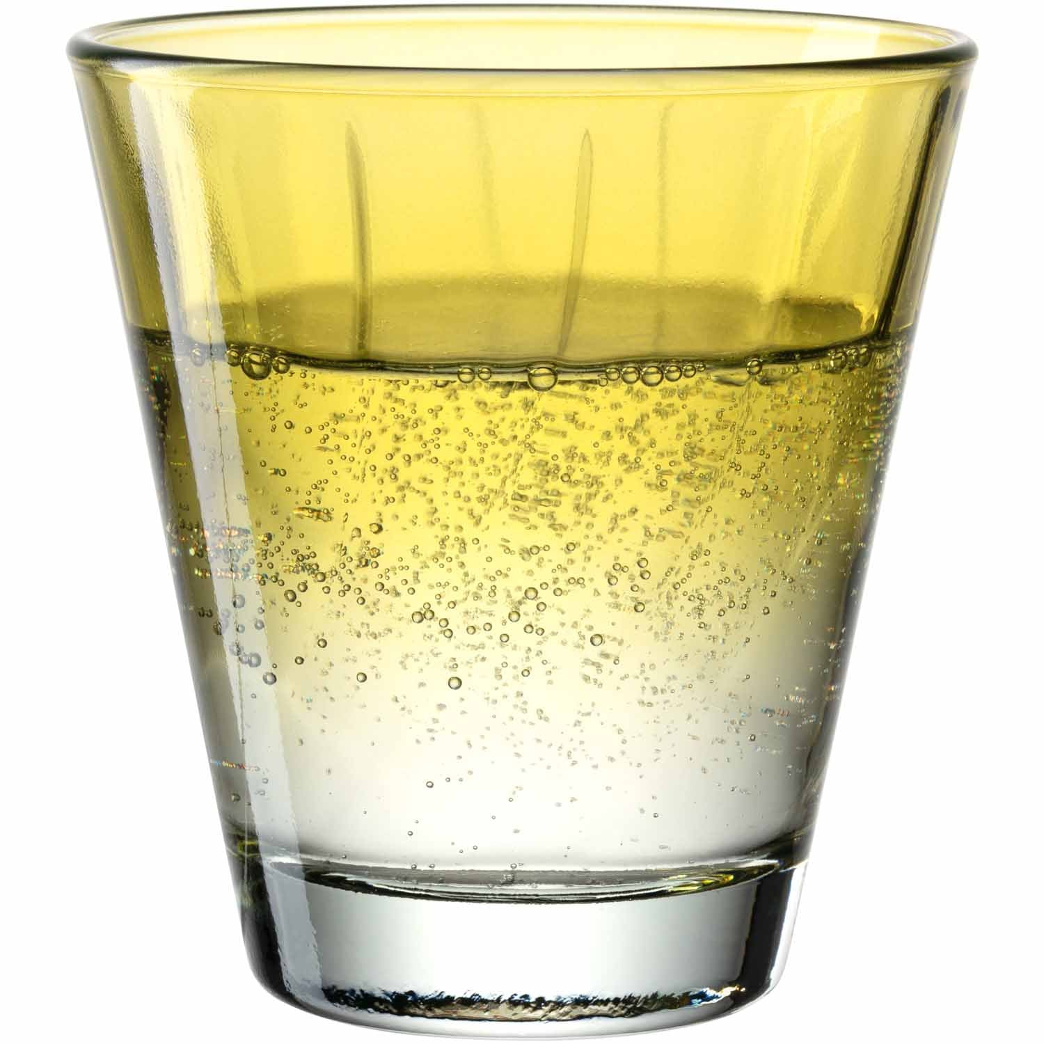 Trinkglas TWIST mit gelblicher Flüssigkeit gefüllt, Blasen sichtbar