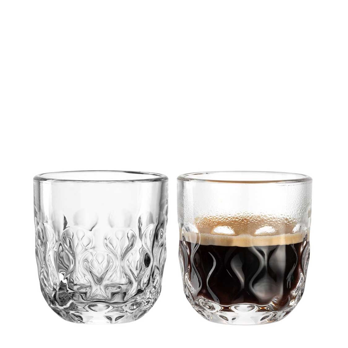 Espressoglas GOCCE 90ml 2er-Set, eines leer, eines mit dunklem Espresso gefüllt