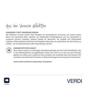Weiße Glasvase VERDI mit Produktinformationen und Handwerkssiegel