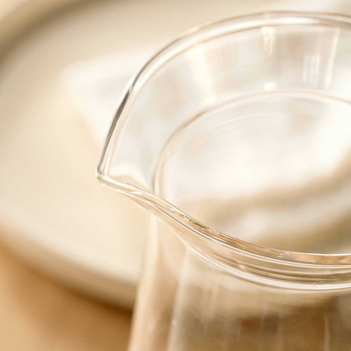 Krug GIORNO 1,1 l mit Ausguss, Detailaufnahme der Kante